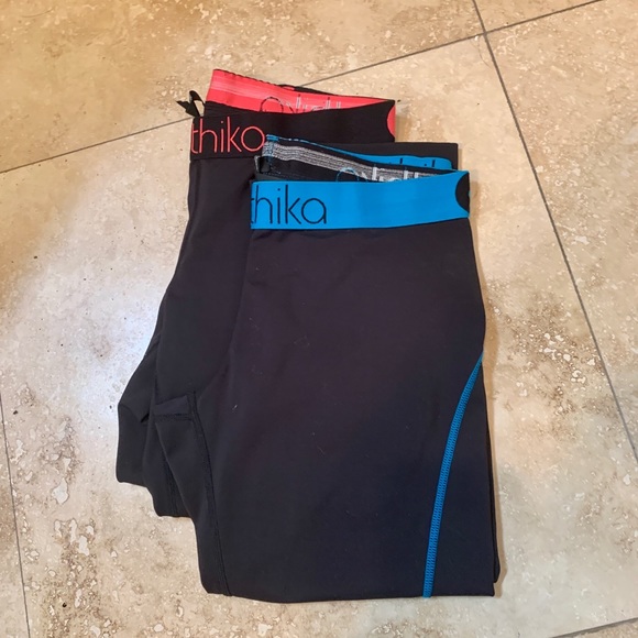 2 pairs of Ethika Subzero Leggings - Picture 4 of 5